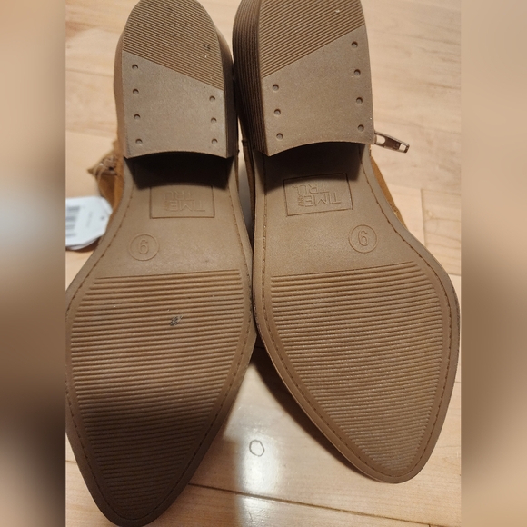 Brand new suede style ankle boots,  sz9 - Picture 7 of 7